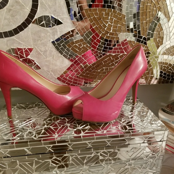 SOLD Nine West Peep Toe Shoes - Picture 2 of 4